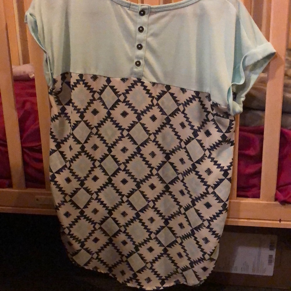 Aztec top - Picture 3 of 5